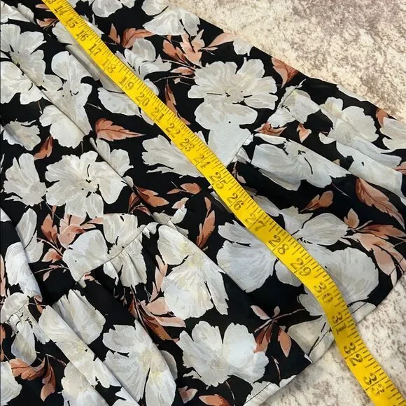 Abercrombie & Fitch Black and White Floral Blouse size extra small new with tags - Picture 7 of 9